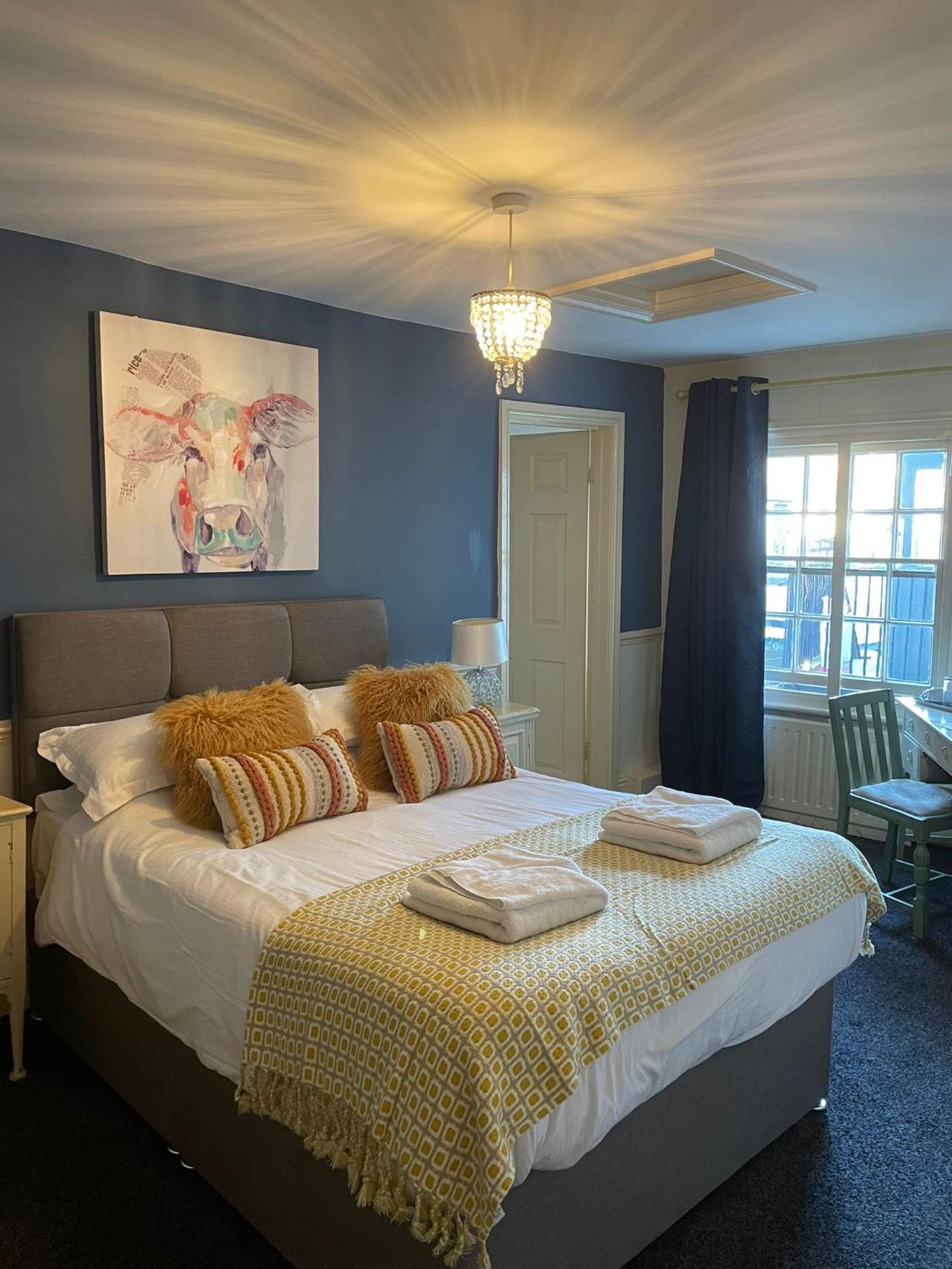 The White Hart Hotel Whitchurch  Стая снимка