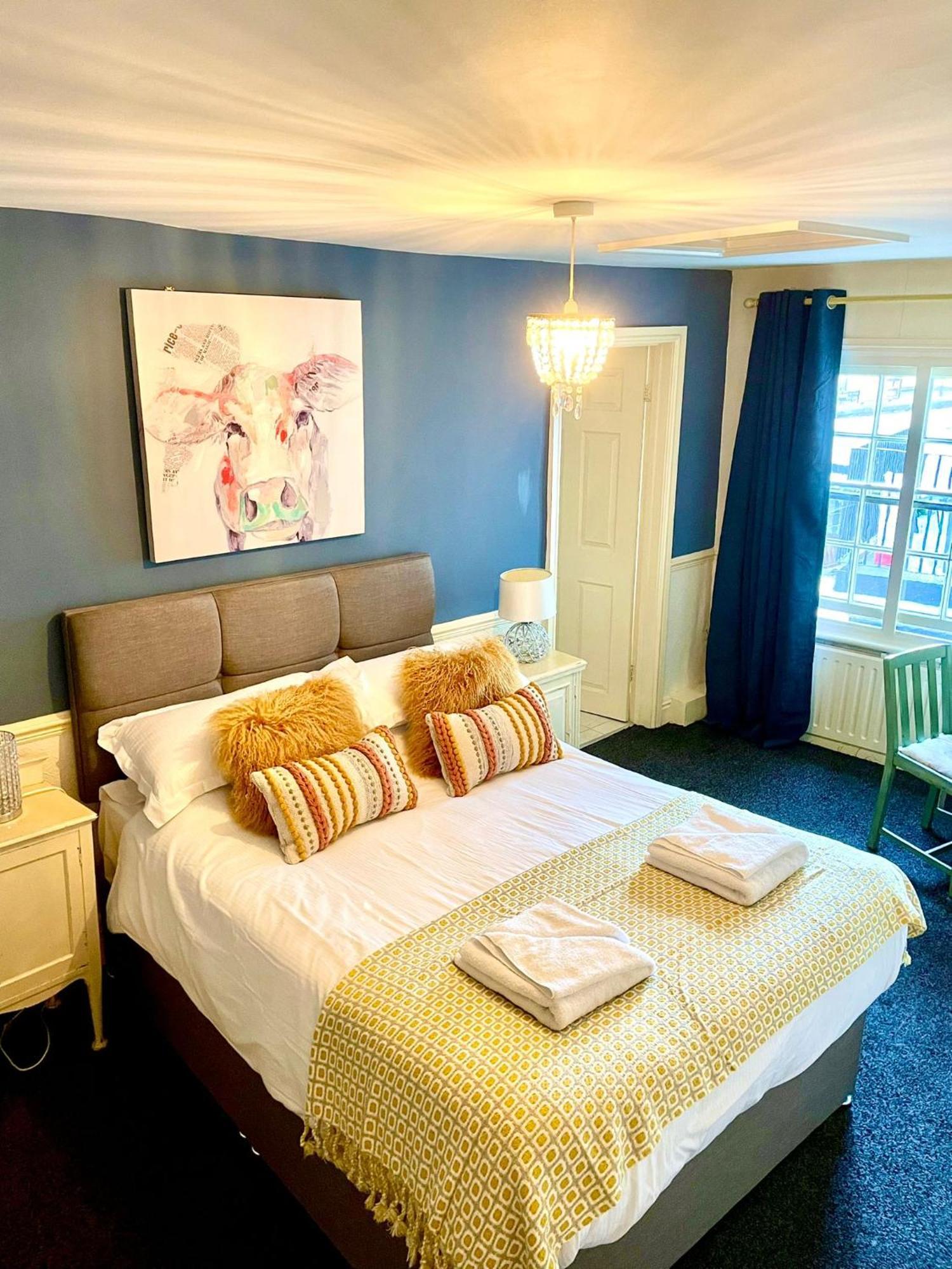 The White Hart Hotel Whitchurch  Стая снимка